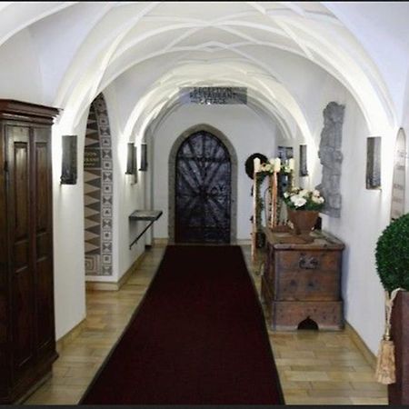 Schlosshotel Post Edelfreisitz Sprengenstein Imst Extérieur photo