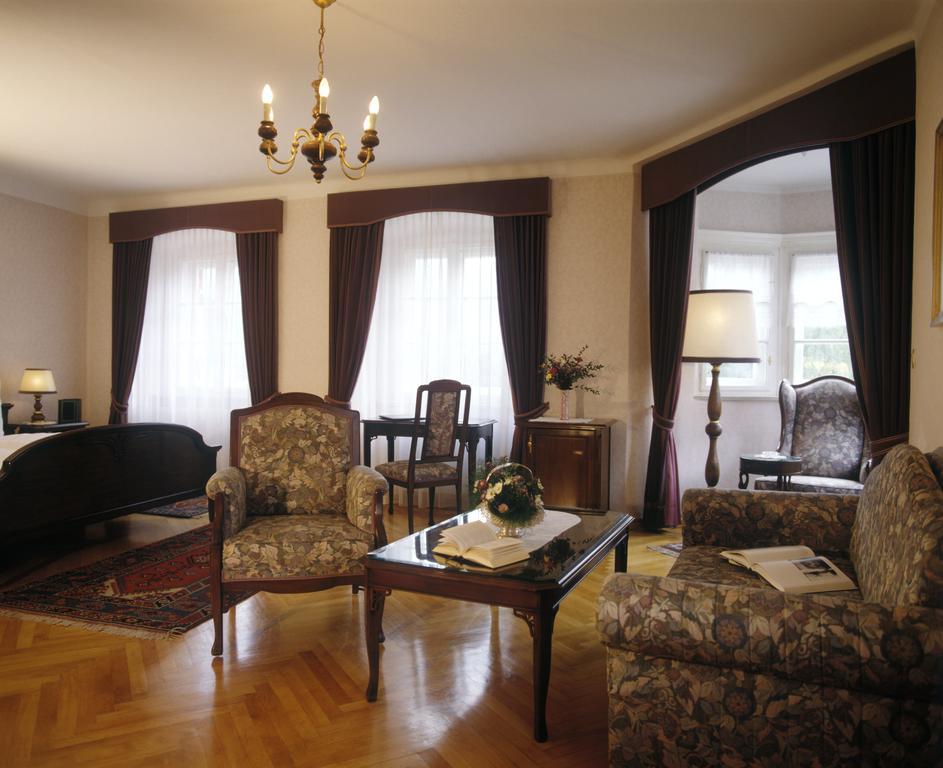 Schlosshotel Post Edelfreisitz Sprengenstein Imst Extérieur photo