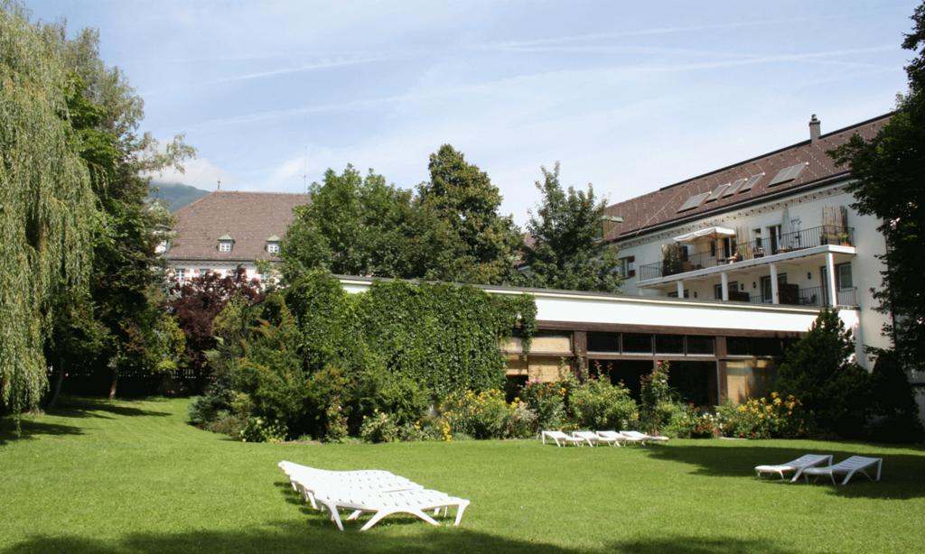Schlosshotel Post Edelfreisitz Sprengenstein Imst Extérieur photo