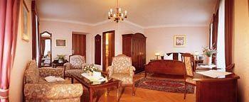 Schlosshotel Post Edelfreisitz Sprengenstein Imst Extérieur photo